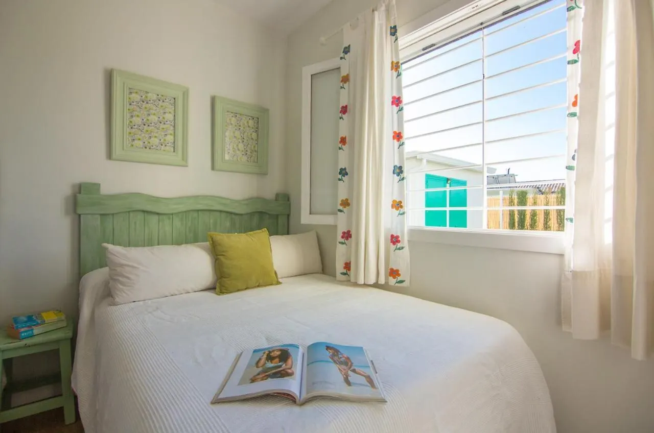 Casa Autosustentable Con Piscina, Huvagondili 자호라 펜션