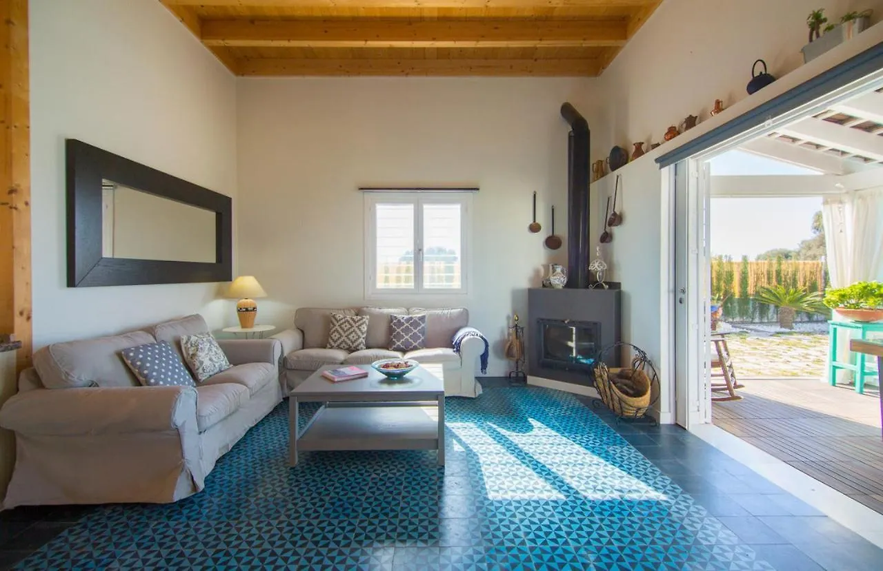 Сasa de vacaciones Casa Autosustentable Con Piscina, Huvagondili Zahora