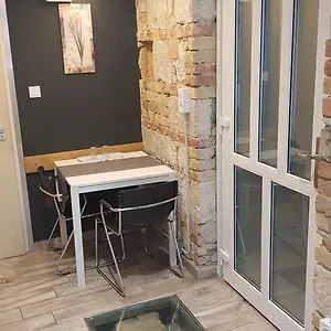 Economy Hollo Apartamento Budapest